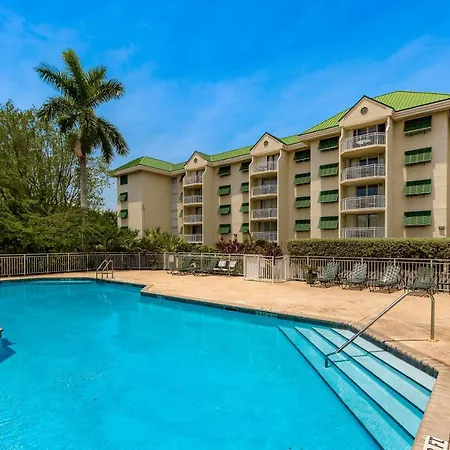 Sunrise Suites - Martinique Suite 108